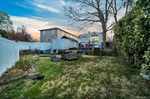 105 Thomas Pl, Bellmore, NY 11710 - Photo 31