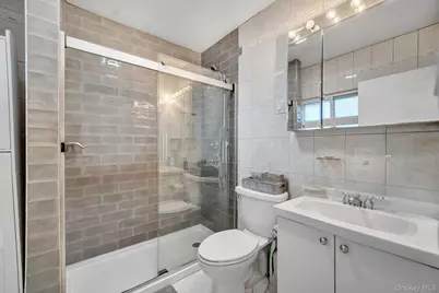 105 Thomas Place, Bellmore, NY 11710 - Photo 17