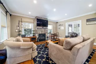 121 Harvard Ave, Rockville Centre, NY 11570 - Photo 17