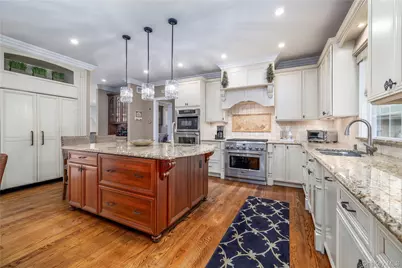 121 Harvard Avenue, Rockville Centre, NY 11570 - Photo 15