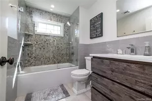 121 Harvard Ave, Rockville Centre, NY 11570 - Photo 31
