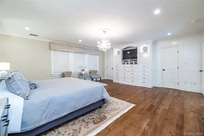 121 Harvard Avenue, Rockville Centre, NY 11570 - Photo 23