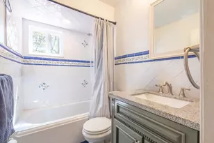 763 Pat Dr, West Islip, NY 11795 - Photo 11