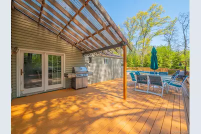 763 Pat Drive, West Islip, NY 11795 - Photo 23