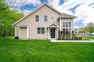26 Halley Ct, Poughkeepsie, NY 12601 - Photo 3