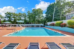 84 Cardinal Ln, Islip, NY 11751 - Photo 23