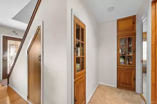 2 Bent Ln, Levittown, NY 11756 - Photo 13