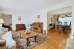 110 Eastview Dr, Valhalla, NY 10595 - Photo 9