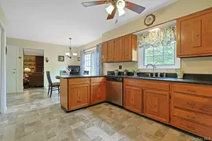 110 Eastview Dr, Valhalla, NY 10595 - Photo 13