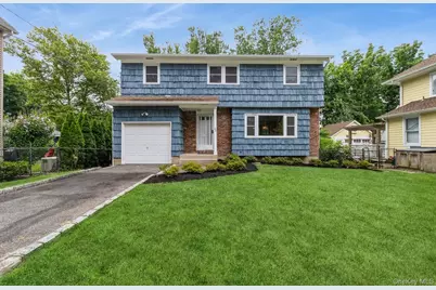 22 Central Street, Huntington, NY 11743 - Photo 1