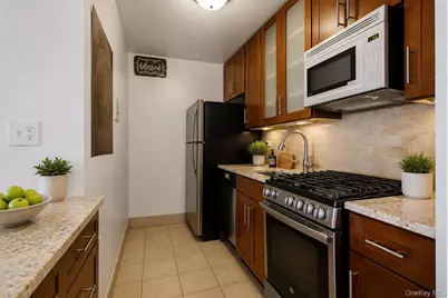 185 Hall Street #1717, Brooklyn, NY 11205 - Photo 5