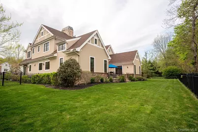 11 Buckingham Court, Muttontown, NY 11791 - Photo 45