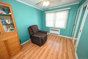 582 Western Park Dr, West Hempstead, NY 11552 - Photo 19