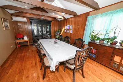 582 Western Park Drive, West Hempstead, NY 11552 - Photo 13