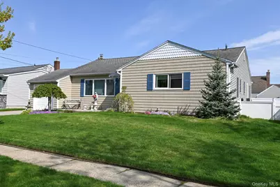 582 Western Park Drive, West Hempstead, NY 11552 - Photo 1