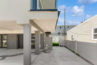 27 Kerrigan Street, Long Beach, NY 11561 - Photo 3
