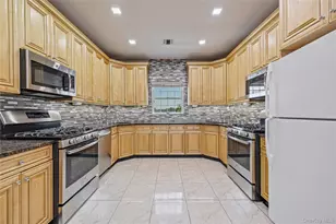 3314 Parkview Dr, Spring Valley, NY 10977 - Photo 11