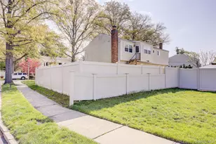 55 Duncan Dr W, Westbury, NY 11590 - Photo 35