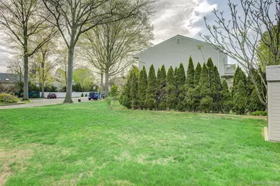 55 Duncan Drive W, Westbury, NY 11590 - Photo 41
