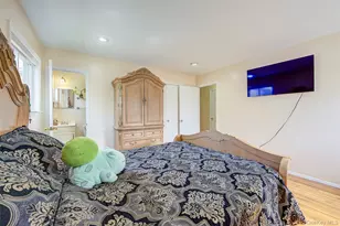 55 Duncan Dr W, Westbury, NY 11590 - Photo 11