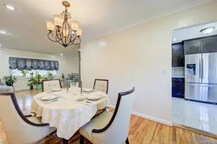55 Duncan Dr W, Westbury, NY 11590 - Photo 9