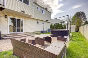 55 Duncan Dr W, Westbury, NY 11590 - Photo 39