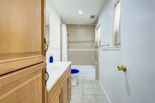 55 Duncan Dr W, Westbury, NY 11590 - Photo 27