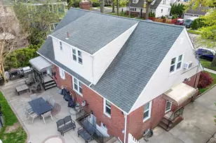 85 Hinsdale Ave, Floral Park, NY 11001 - Photo 3