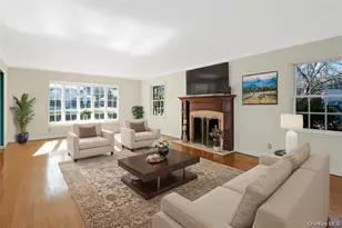 695 Hunt Ln, Manhasset, NY 11030 - Photo 5