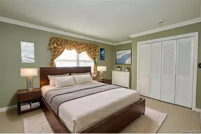 695 Hunt Lane, Manhasset, NY 11030 - Photo 13