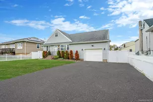 253 E Riviera Dr, Lindenhurst, NY 11757 - Photo 3