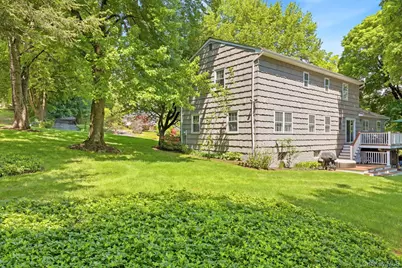 116 Burns Place, Briarcliff Manor, NY 10510 - Photo 25