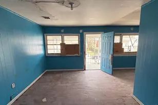 69-43 Hillmeyer Ave, Far Rockaway, NY 11692 - Photo 5