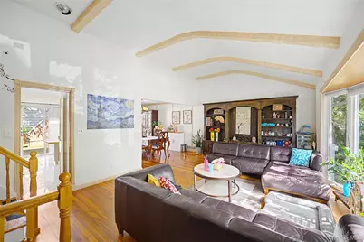 105 Serpentine Lane, Albertson, NY 11507 - Photo 5