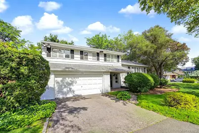 105 Serpentine Lane, Albertson, NY 11507 - Photo 1