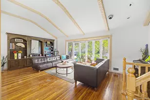 105 Serpentine Ln, Albertson, NY 11507 - Photo 3