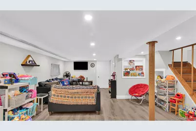 56 Liggett Road, Valley Stream, NY 11581 - Photo 19