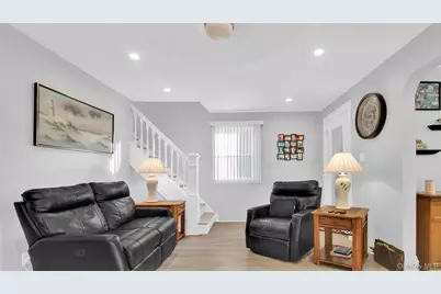 56 Liggett Road, Valley Stream, NY 11581 - Photo 7