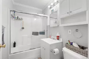 355 Old Tarrytown Road Rd, White Plains, NY 10603 - Photo 13