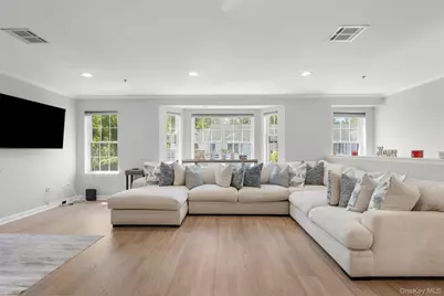 355 Old Tarrytown Road Road #408, White Plains, NY 10603 - Photo 5