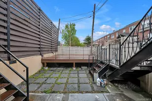 61-11 69th St, Middle Village, NY 11379 - Photo 21