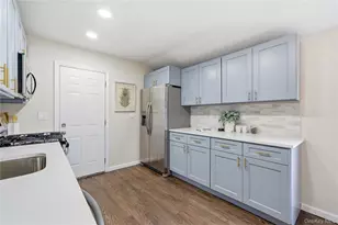 110 Heyward St, Brentwood, NY 11717 - Photo 11