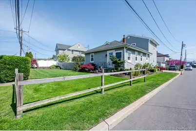 35 Healy Avenue, Inwood, NY 11096 - Photo 25