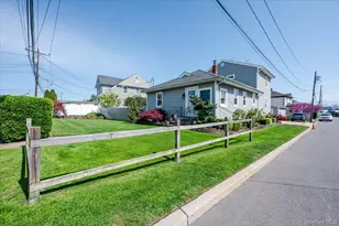 35 Healy Ave, Inwood, NY 11096 - Photo 25