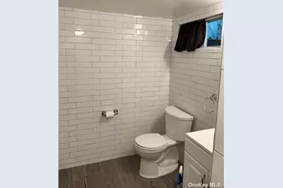 18 Manhattan Place, Huntington, NY 11743 - Photo 13