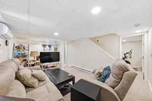 26 Bogart St, Huntington Station, NY 11746 - Photo 33
