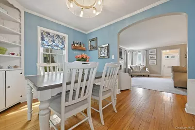 52 Wisteria Avenue, Mineola, NY 11501 - Photo 9