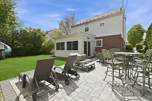 52 Wisteria Ave, Mineola, NY 11501 - Photo 31