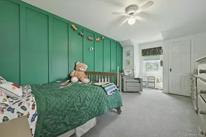 52 Wisteria Avenue, Mineola, NY 11501 - Photo 17