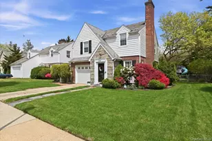52 Wisteria Ave, Mineola, NY 11501 - Photo 3